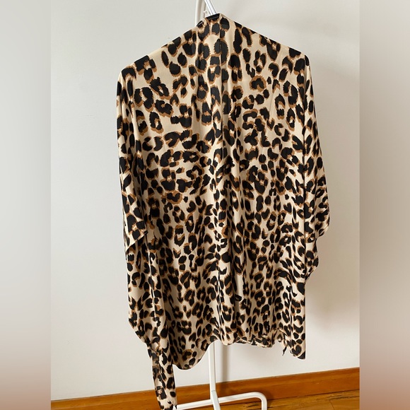 Leopard print kimono - Picture 2 of 2